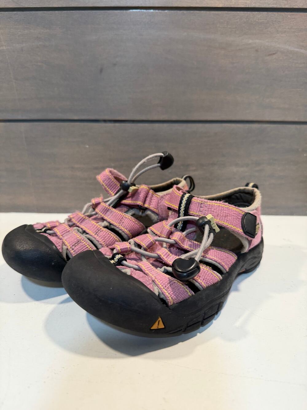 Keen Girls Newport H2 Sandal Pink Gray Size 13 Outdoor Washable
